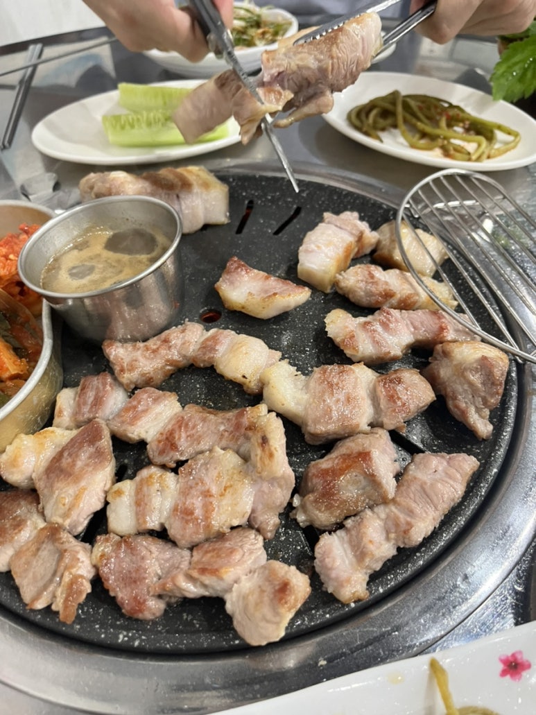 돼지몰이촌 이미지