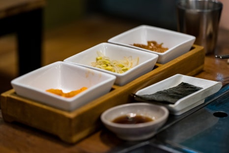 돼지고기듬뿍넣은김치찌개 이미지