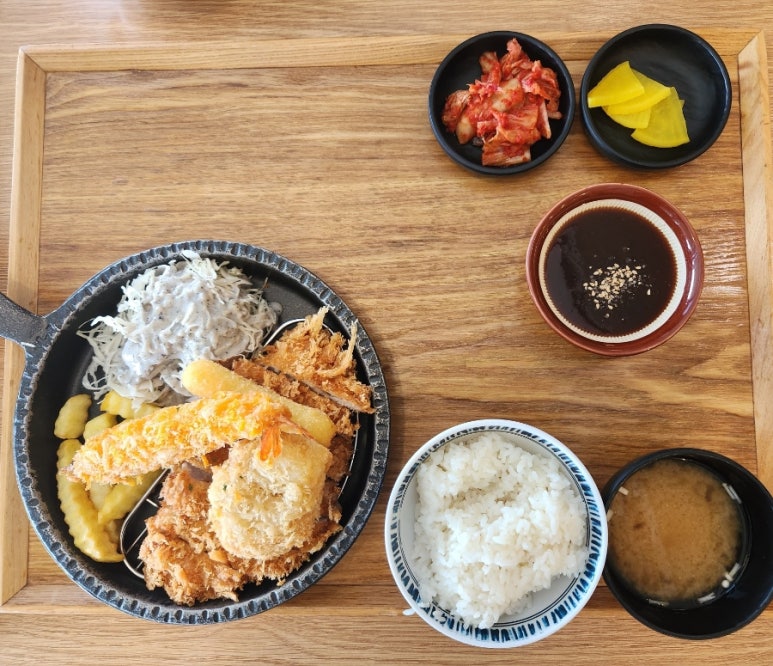 요시카츠 이미지