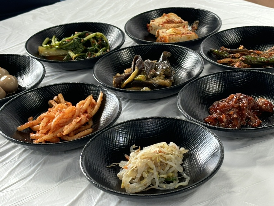 큰무리음식점 이미지