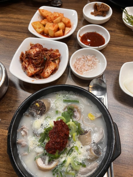모도리국밥 이미지