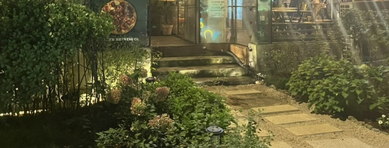 옥토버크루 이미지