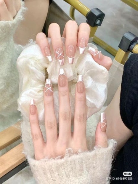 감성네일 이미지