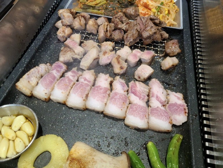 여수갓육고 이미지