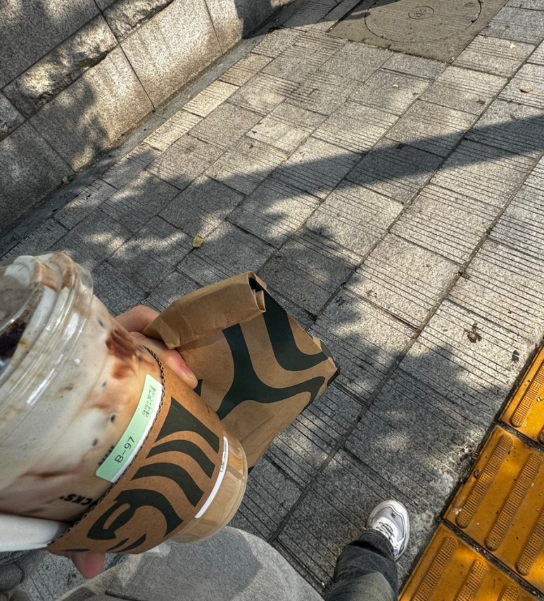 헨스 커피 이미지