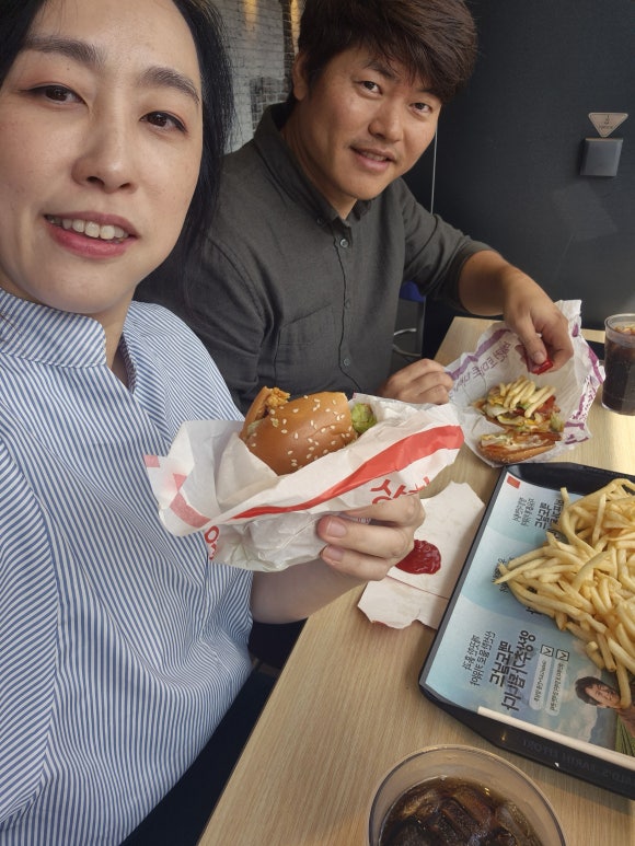 휴오레(HUORE) 이미지