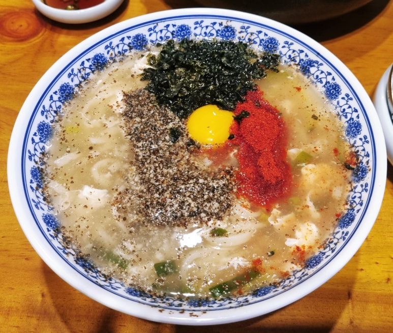 1984그수육집칼국수전주 이미지