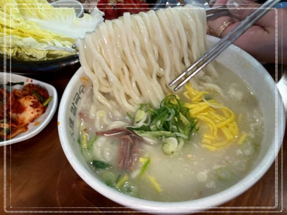 사골칼국수 이미지