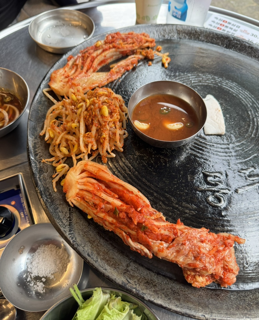 동두천솥뚜껑삼겹살이수점 이미지