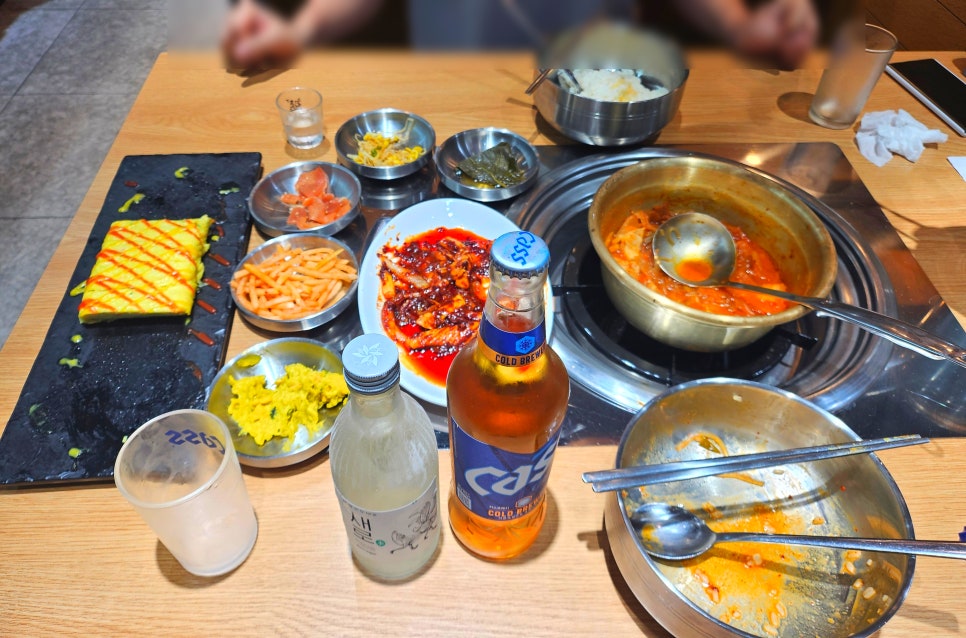양푼생고기김치찌개 이미지
