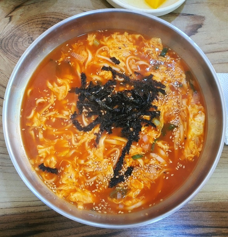 청대얼큰이칼국수쭈꾸미 이미지