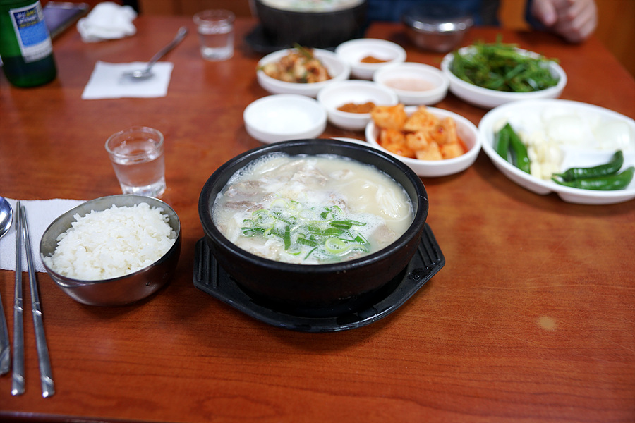 가마솥돼지국밥 이미지