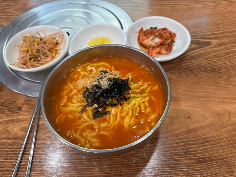아빠가밀면손칼국수 이미지