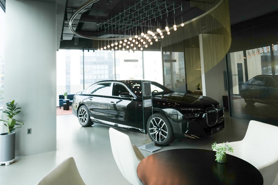 전시와 서비스가 합쳐진 콤플렉스 'BMW 계양 전시장' 방문기 및 BMW X7 럭셔리 suv 시승 후기 이미지 13