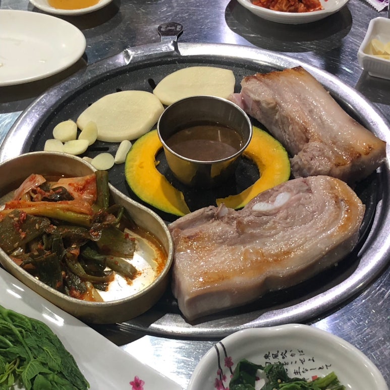 돼지몰이촌 이미지