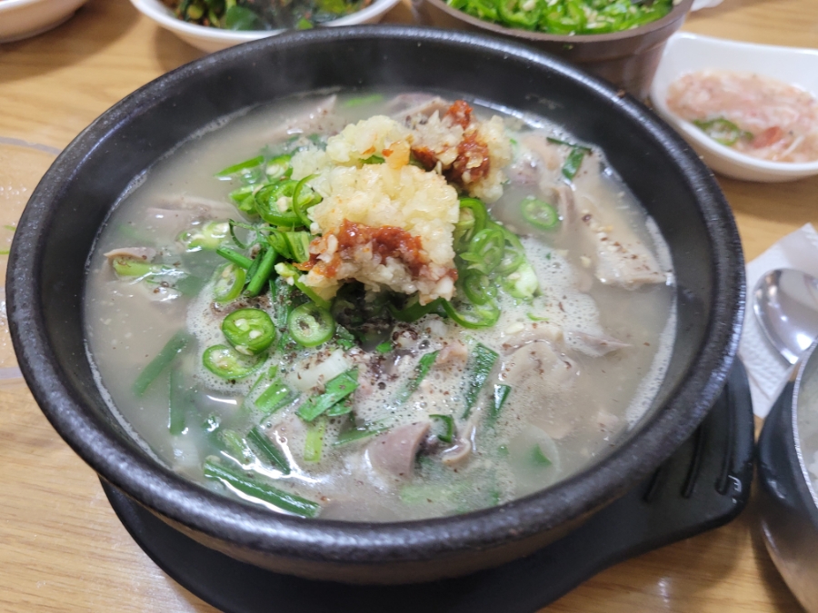 장터국밥 이미지