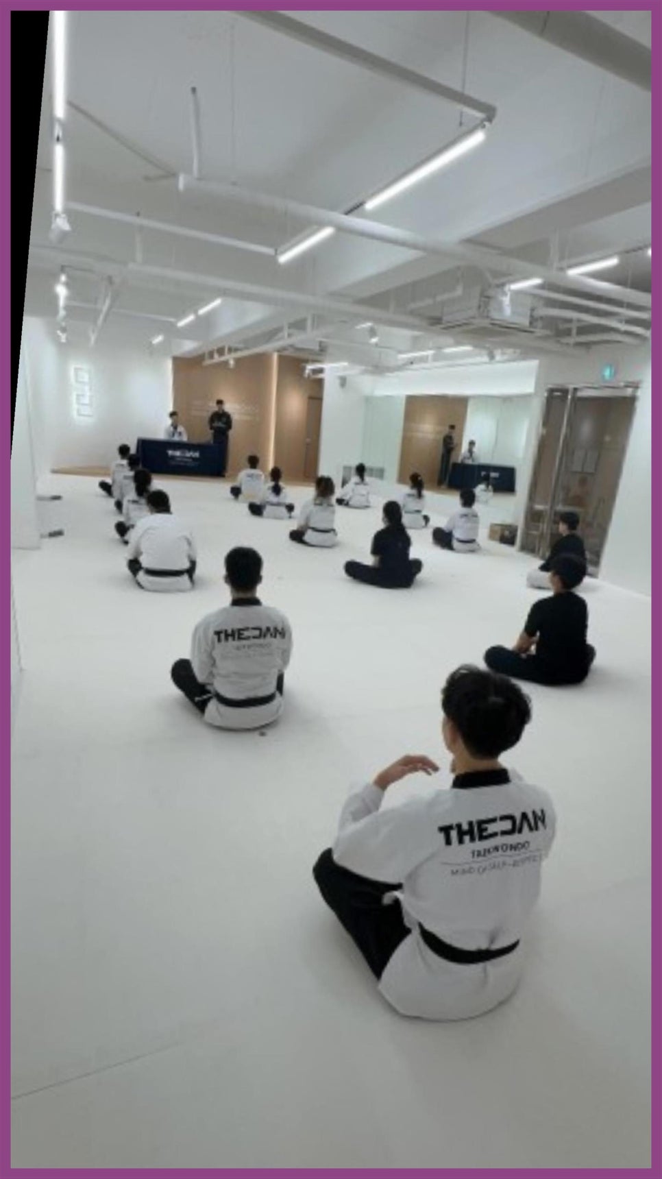 더단 이미지
