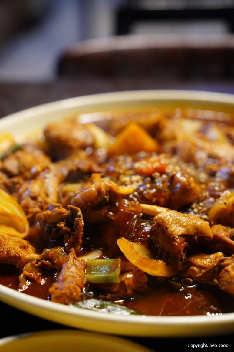 꼬꼬닭발 이미지