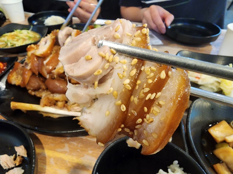 정가네한방왕족발 이미지