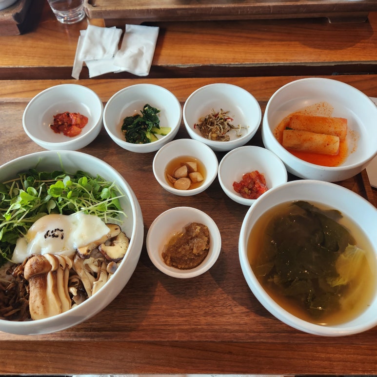 도심한식부페 이미지