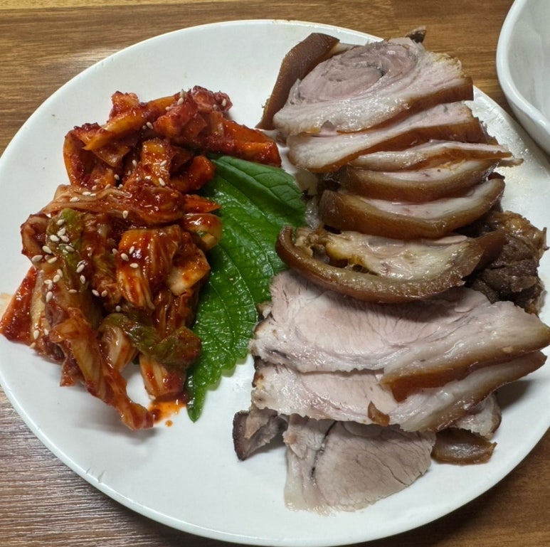 일등왕족발 이미지
