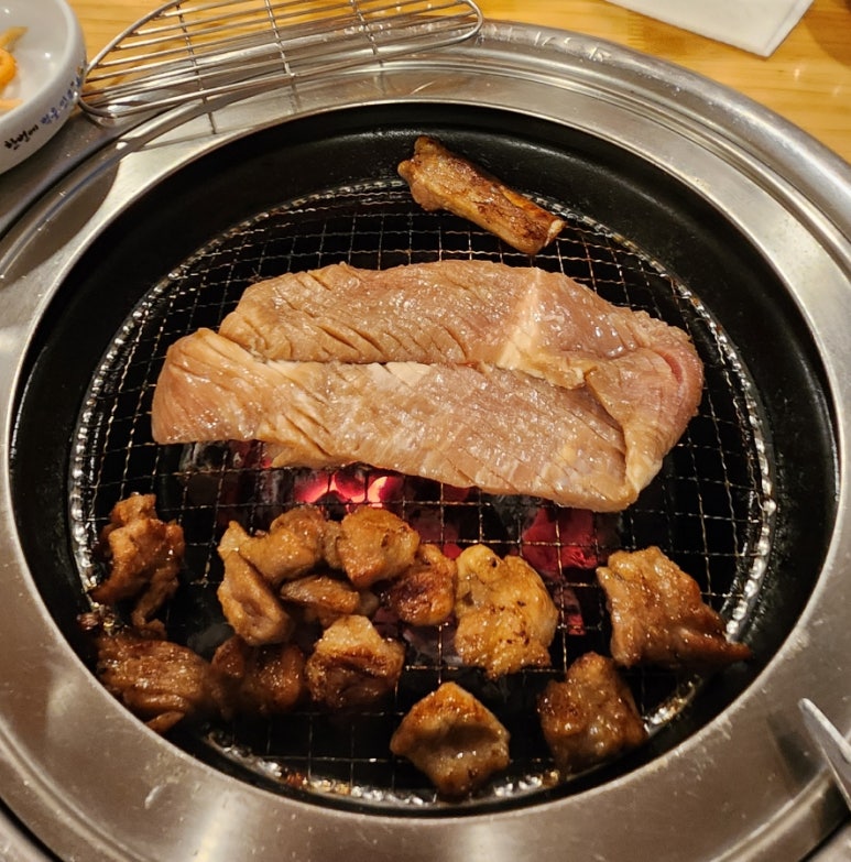 판문점숯불갈비 이미지