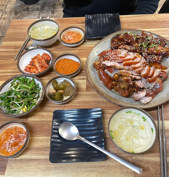 장충동영양족발 이미지