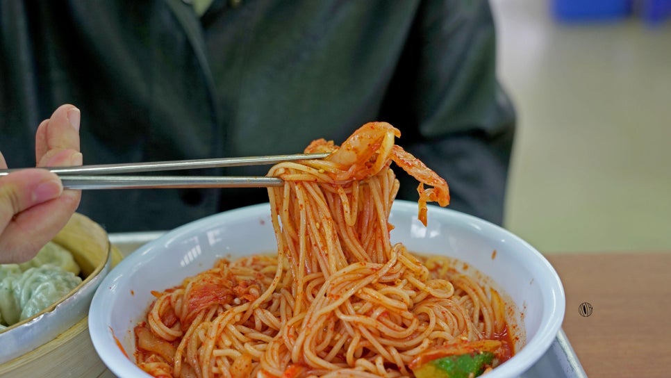 망향비빔국수 이미지