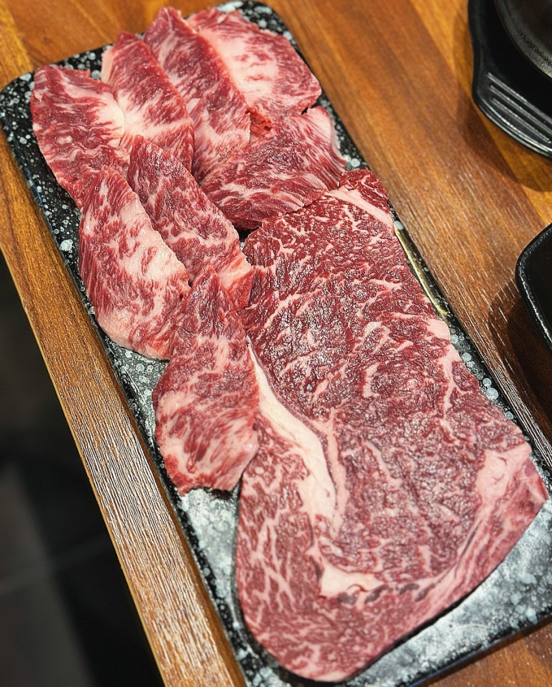 백년한우정육식당 이미지