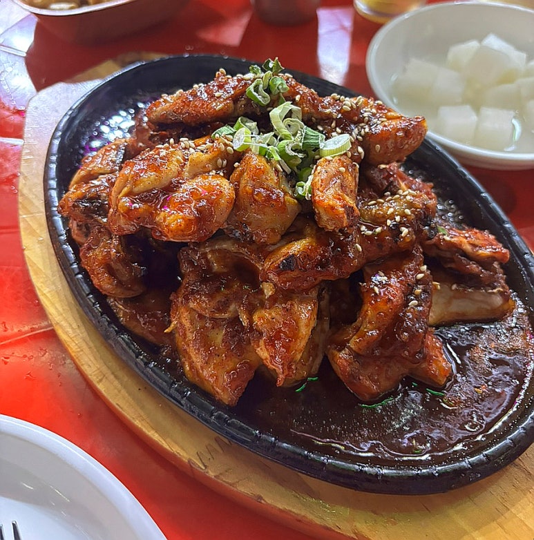몽골리안닭숯불바베큐 이미지