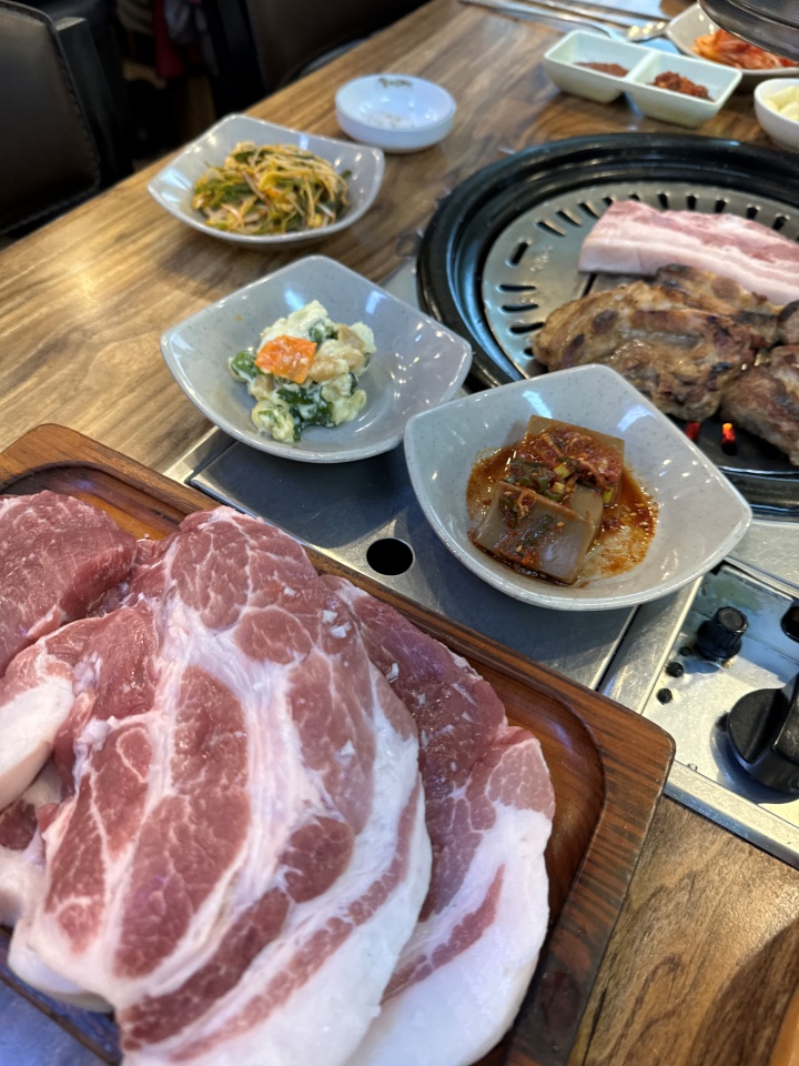 흑돈 이미지