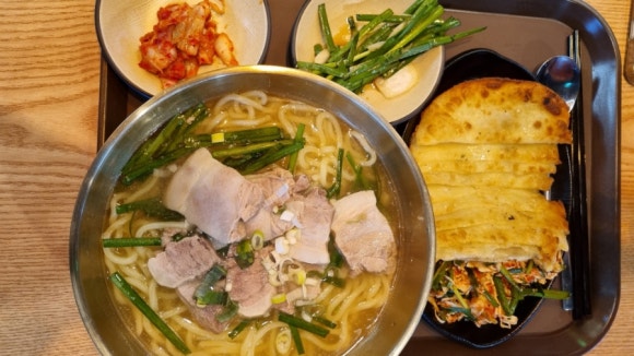 차린국수 이미지
