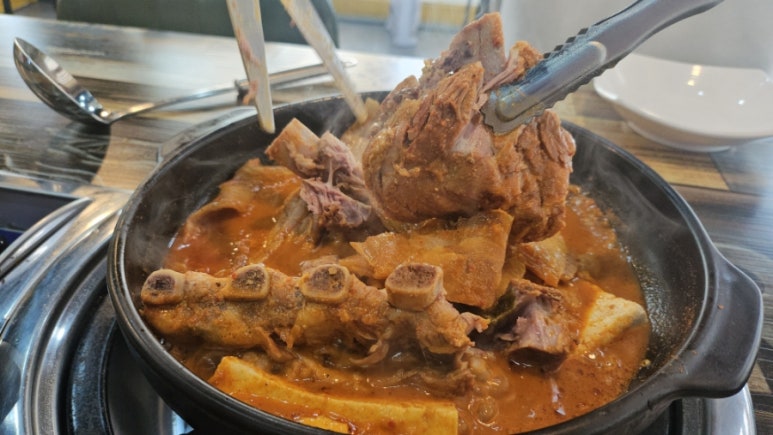식당 완행버스 이미지