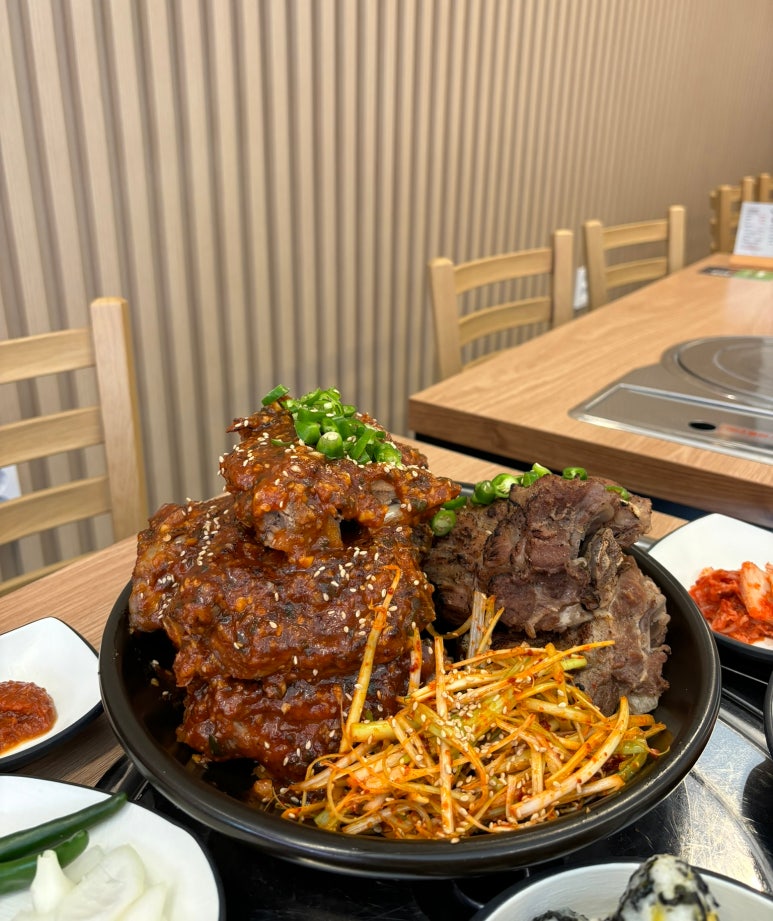 뼈굿 감자탕&뼈구이 본점 이미지
