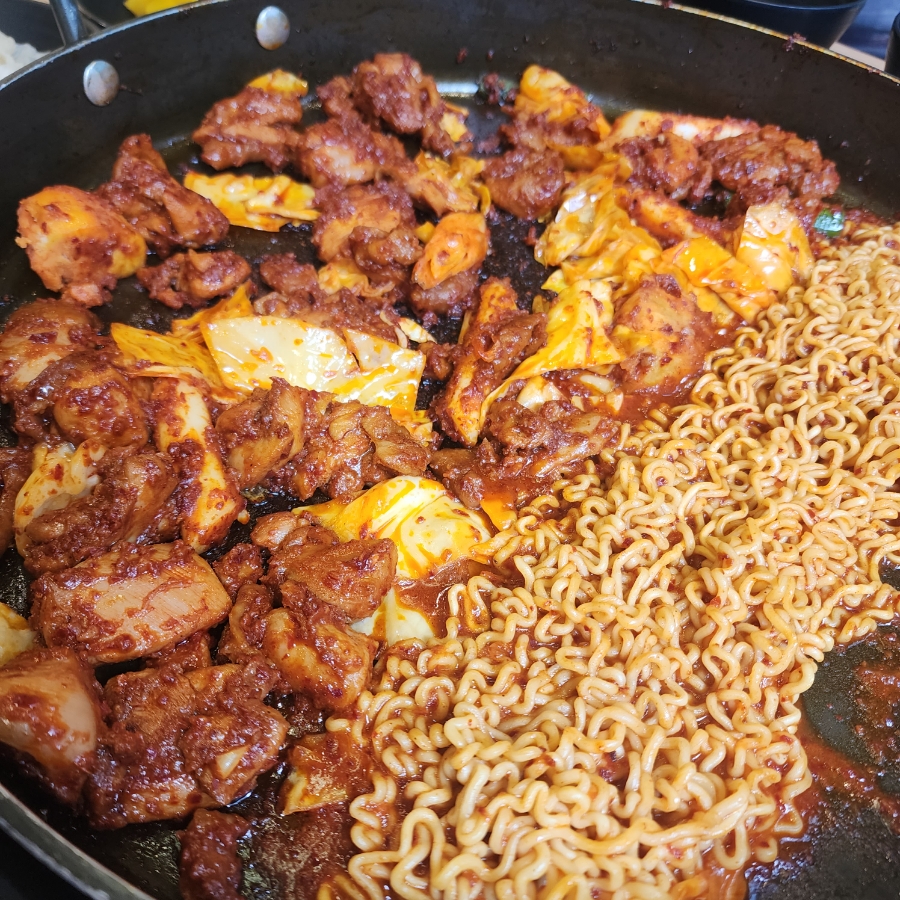 유가네닭갈비하단역점 이미지