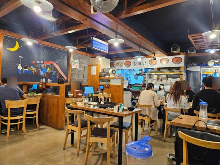 닭이닭 이미지