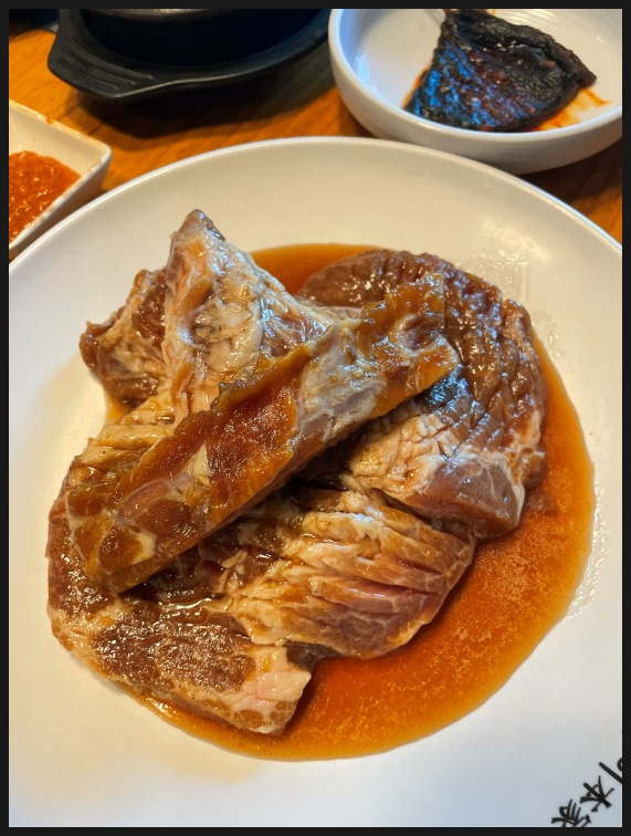 굴다리숯불돼지갈비 이미지