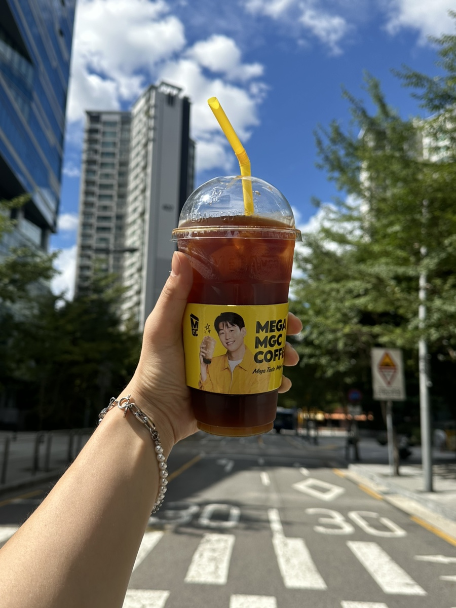 메가MGC커피 오창호수공원점 이미지