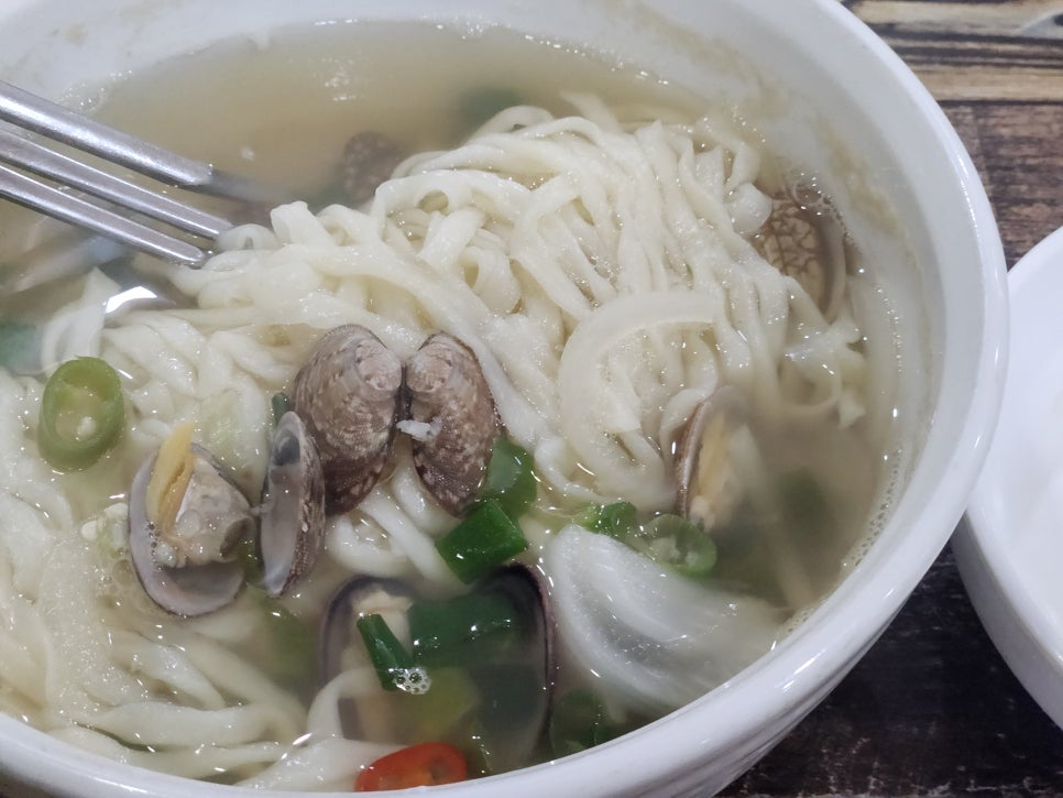 더도리칼국수 이미지