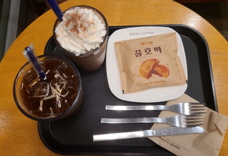 통묵은지 감자탕 이미지