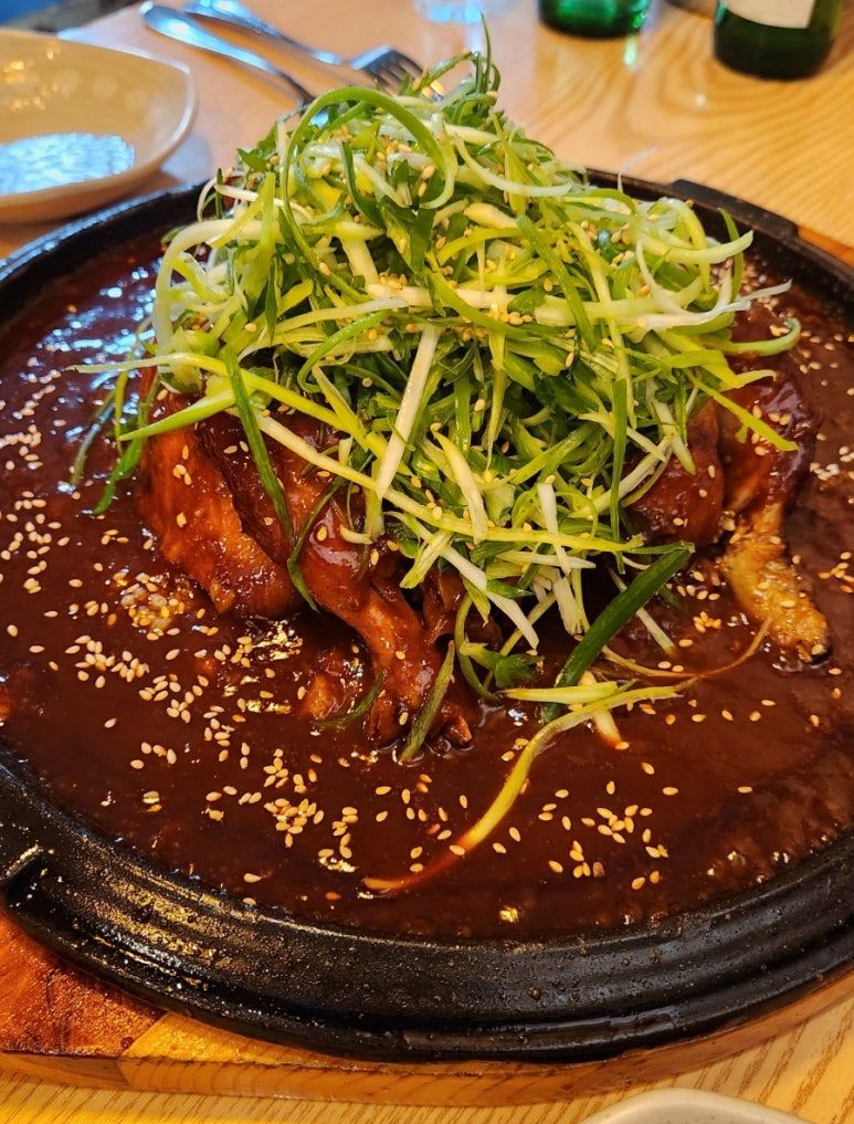 용씨네누룽지통닭구이 이미지