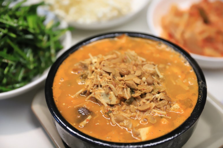 꿀꿀이푸줏간 이미지