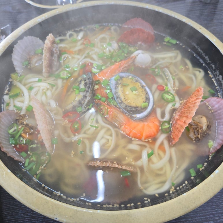 항아리해물칼국수 이미지