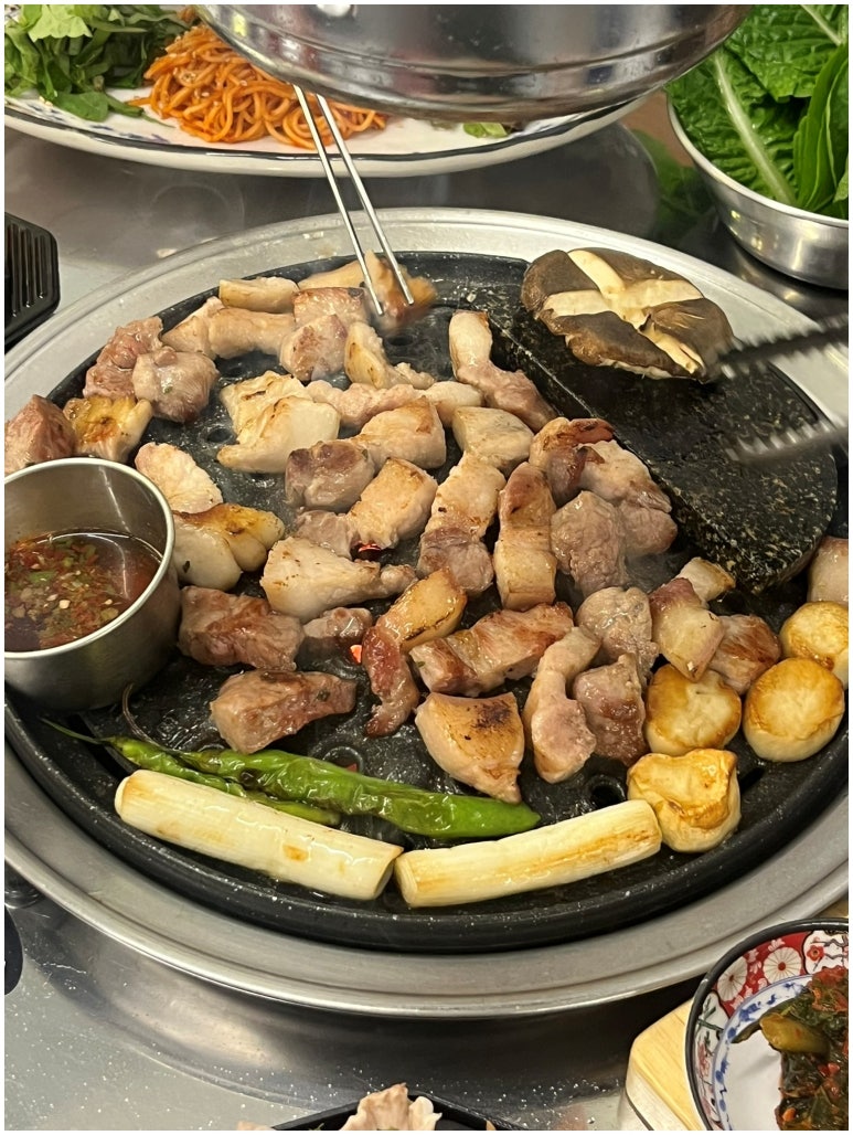 뒷돈상회 이미지