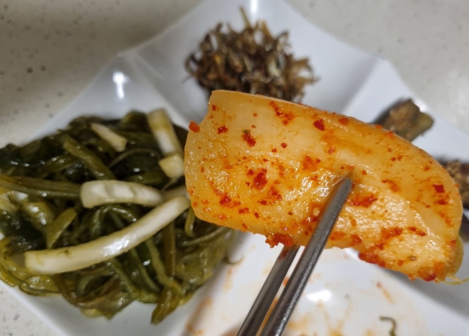 한복심남도손김치 이미지