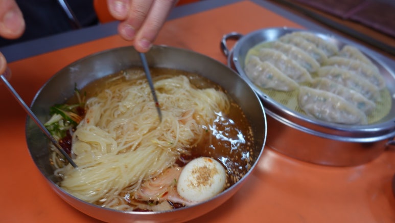 밀면 이미지