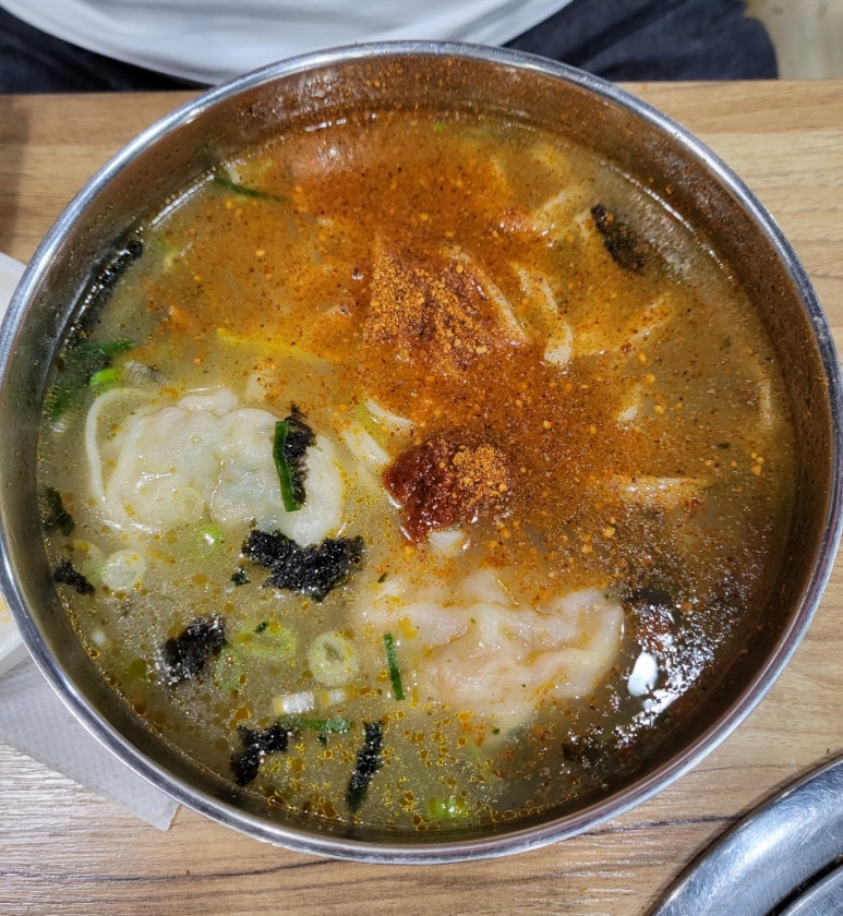 손만두랑손칼국수 이미지