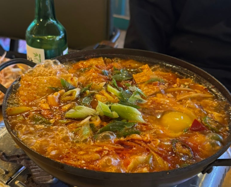 이모네치킨 이미지