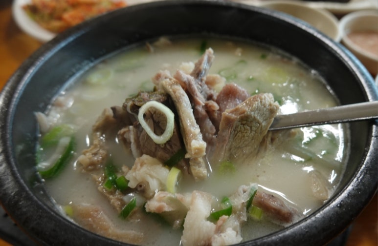 장군순대국 이미지