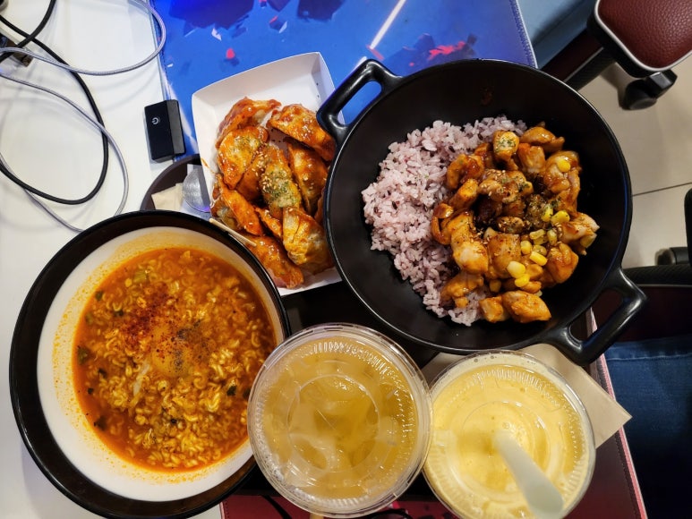 놀이터PC방 이미지